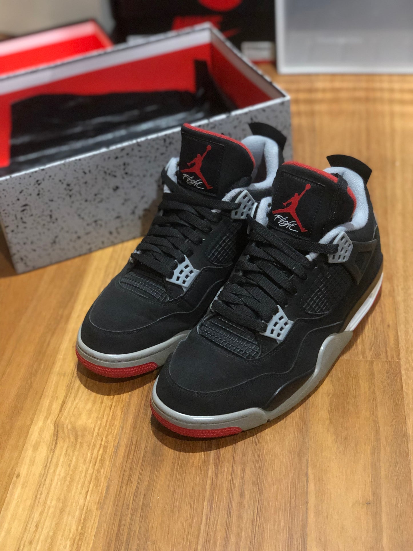 JORDAN 4 RETRO BRED 2019 (MENS) PREOWNED