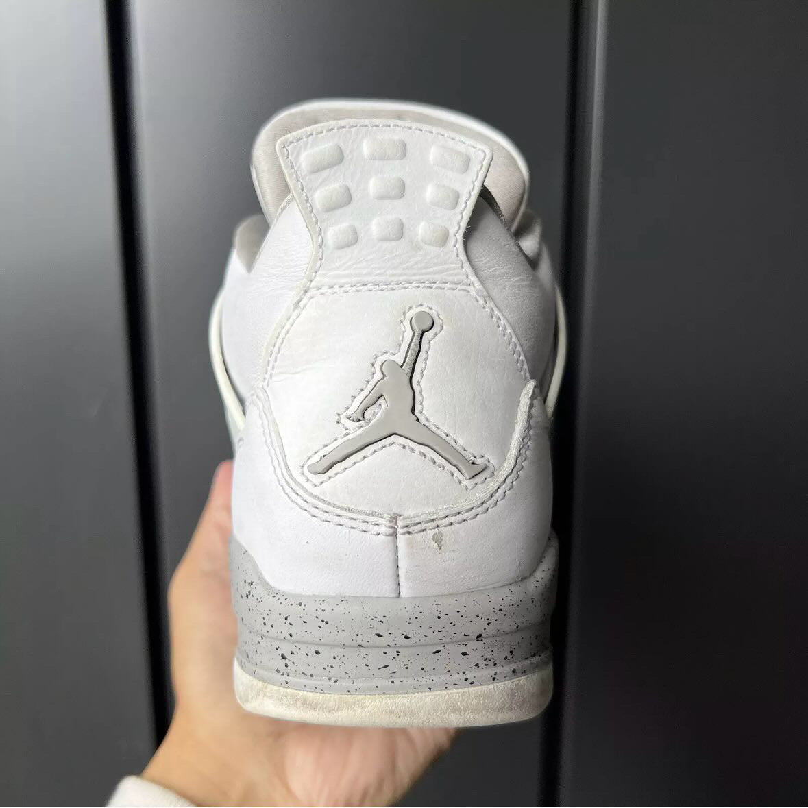 JORDAN 4 RETRO WHITE OREO (MENS) PREOWNED