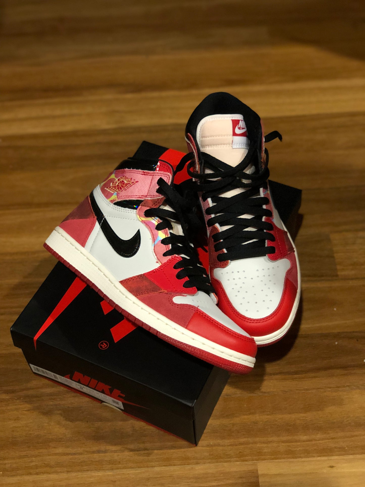 JORDAN 1 HIGH RETRO SPIDER-MAN ACROSS THE SPIDER-VERSE PREOWNED (MENS)