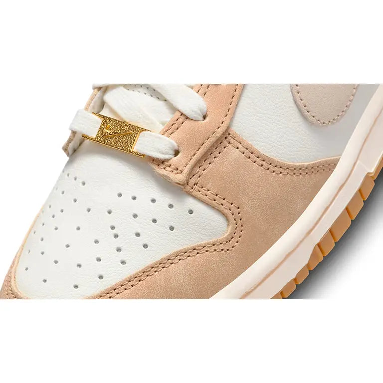 NIKE DUNK LOW SE AUSTRALIA (WOMENS)