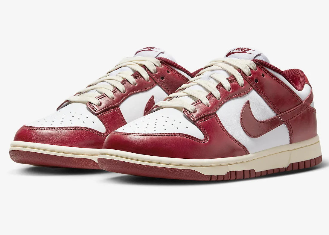 NIKE DUNK LOW VINTAGE TEAM RED (WOMENS)