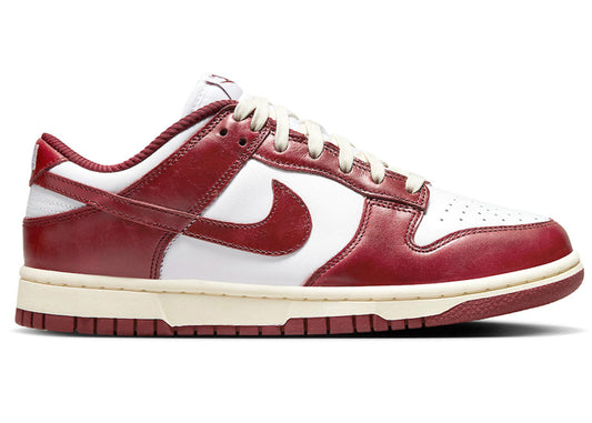 NIKE DUNK LOW VINTAGE TEAM RED (WOMENS)