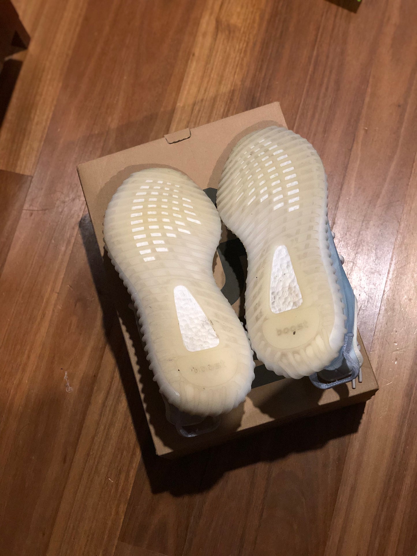 YEEZY 350 MONO ICE US 9 MENS PREOWNED