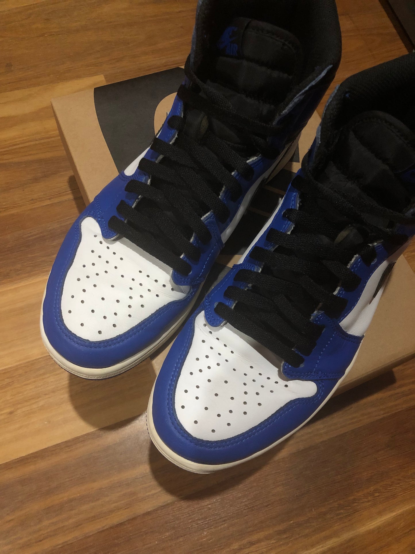 JORDAN 1 HIGH GAME ROYAL US 9.5 PREOWNED